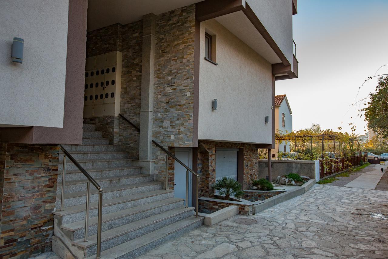 Apartment Lora Budva Luaran gambar